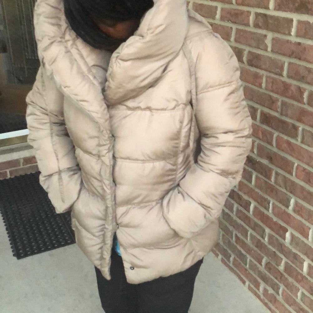 Preowned Authenic Moncler Jacket - image 5